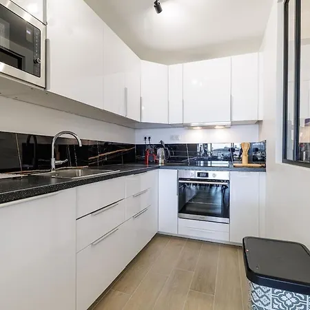 Apartament Spacious 2Bdr Renovated - Ac - Pool - Parking Mentona