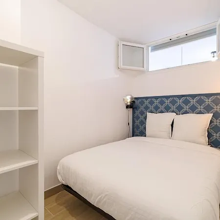 Spacious 2Bdr Renovated - Ac - Pool - Parking * Mentone