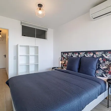 Spacious 2Bdr Renovated - Ac - Pool - Parking *